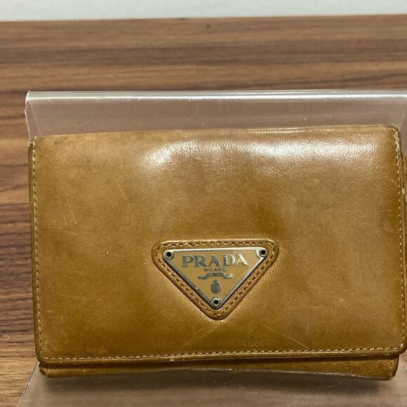 Prada Leather Fold Over Card/Coin Purse in Light Brown. - Picture 1 of 8